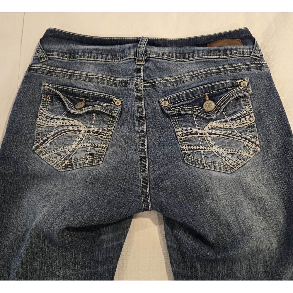 WallFlower Juniors Straight Leg Embroidered Stretch Jeans Size 11 31" Inseam
